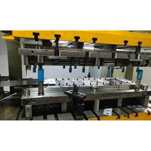 hatékony fedőlap sajtoló szerszám